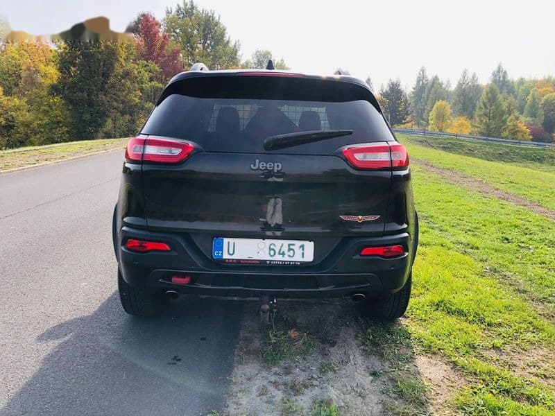 JEEP CHEROKEE TRAIL RATED 3.2 W6 200KW 4X4