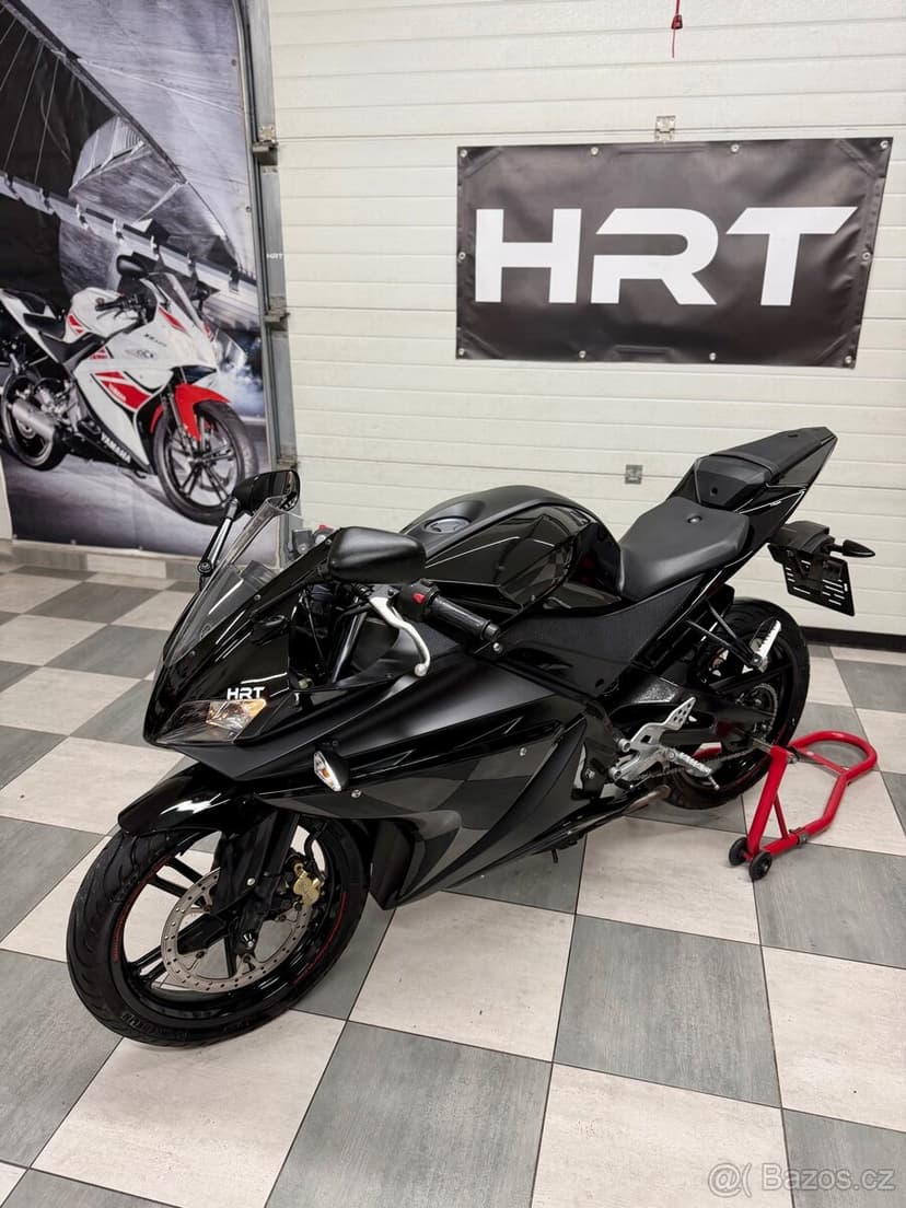 Yamaha YZF-R125 2010 32000KM TOP STAV ZÁRUKA