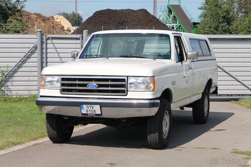 1990 Ford F250 4WD 302 V8, velmi pěkný orig. stav, DPH