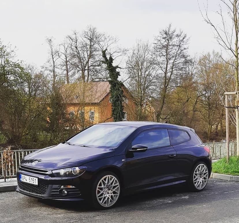 Vw Scirocco 2.0 tdi R-line