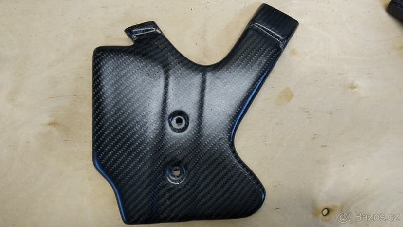 Karbonové kryty rámu