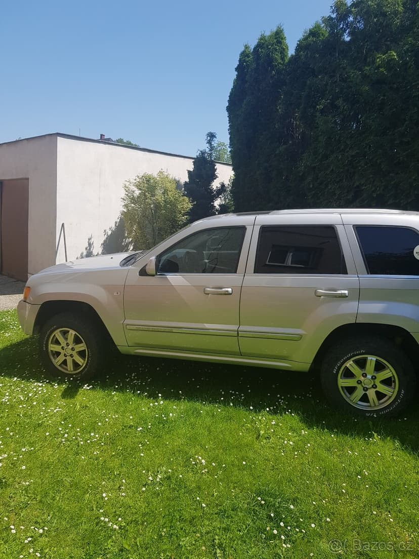 Jeep grand cherokee overland