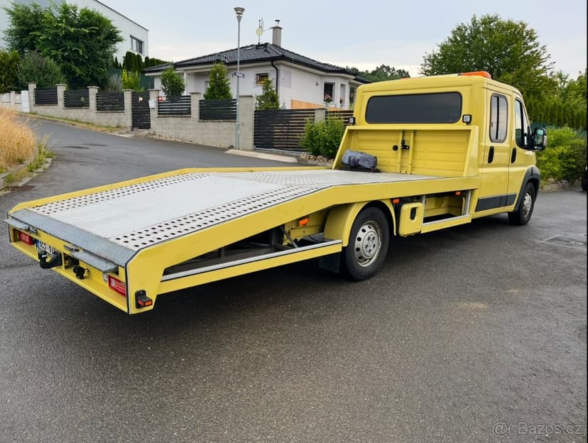 Prodám : Odtahovku Peugeot Boxer 3.0 Hdi - tažné na 3,5t