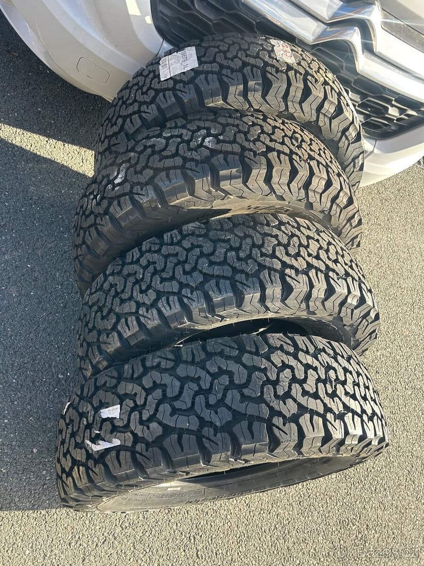 Terénní BF Goodrich AT all terrain 255/75 r17 Jeep Wrangler