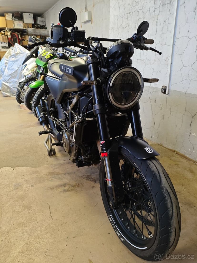 Husqvarna 401 Svartpilen