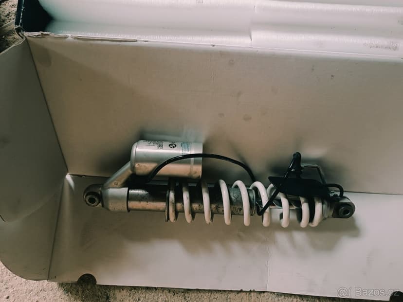 Tlumíče z BMW 1250 Gs Adventure snížená verze