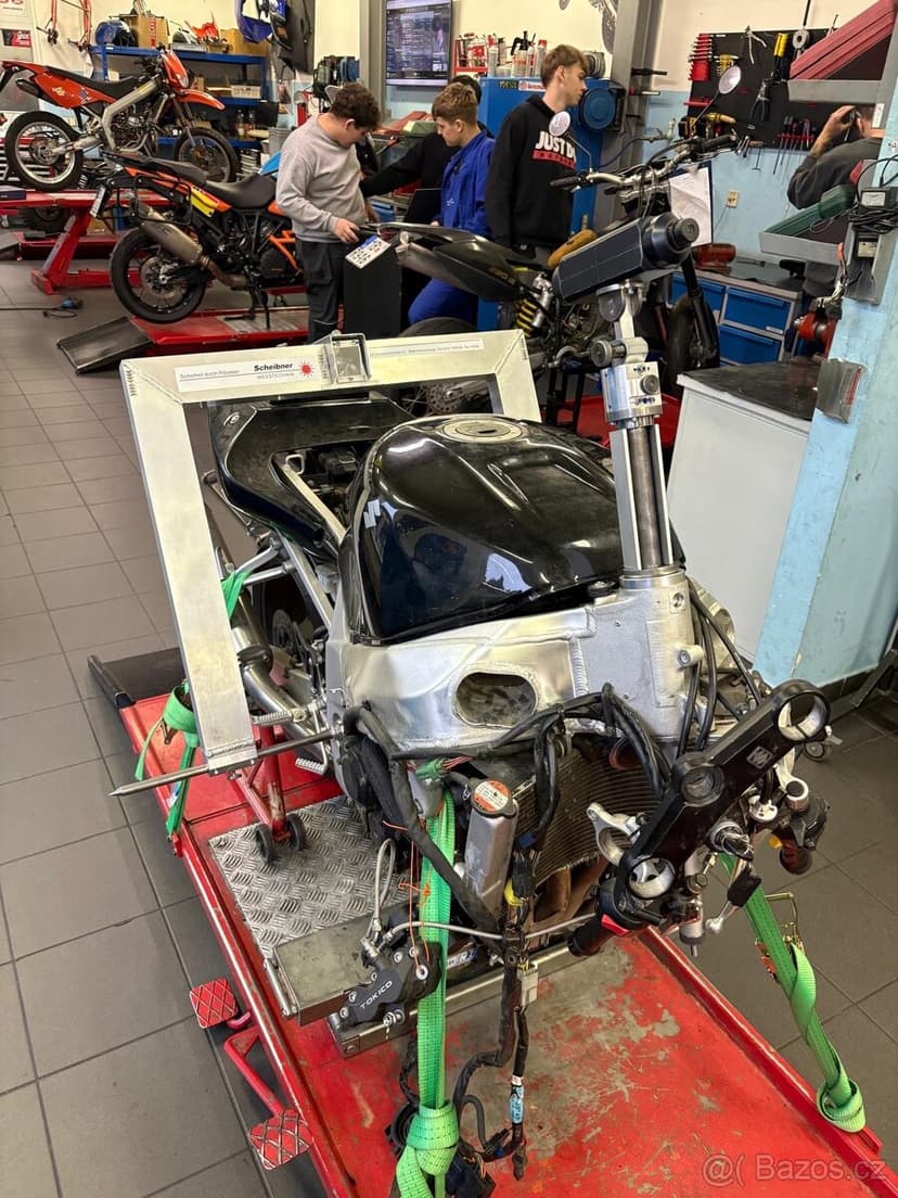 Suzuki GSX R 600 2003  83kW (v TP 25 kW)