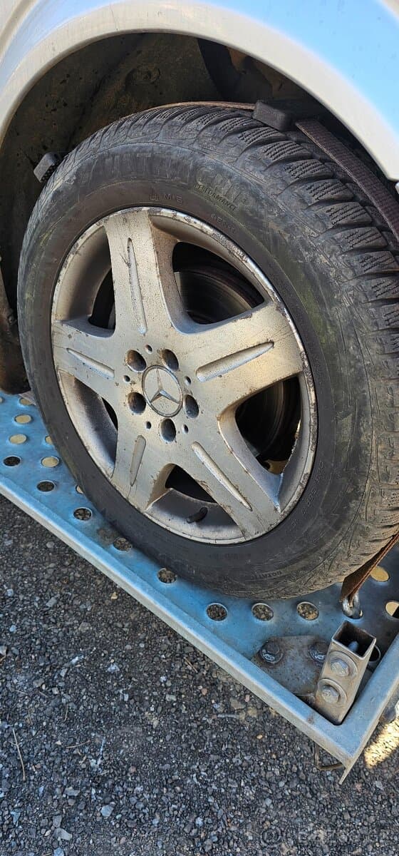 Mercedes-Benz Viano W639 long, dvoje šoupačky