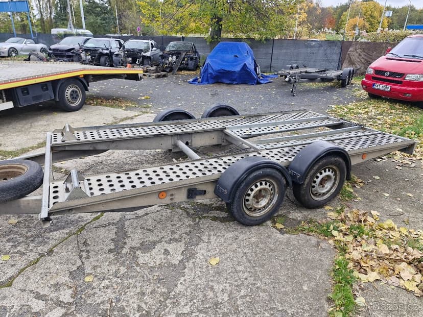Přívěs na přepravu vozidel 2,0 T