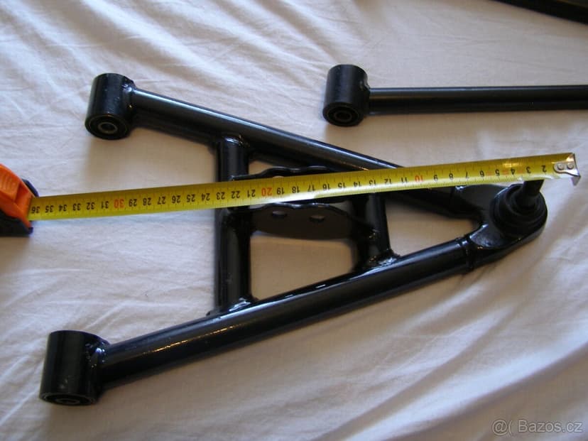 Prodám náhradní díly na čtyřkolku 250 -nové rameno pravé ATV