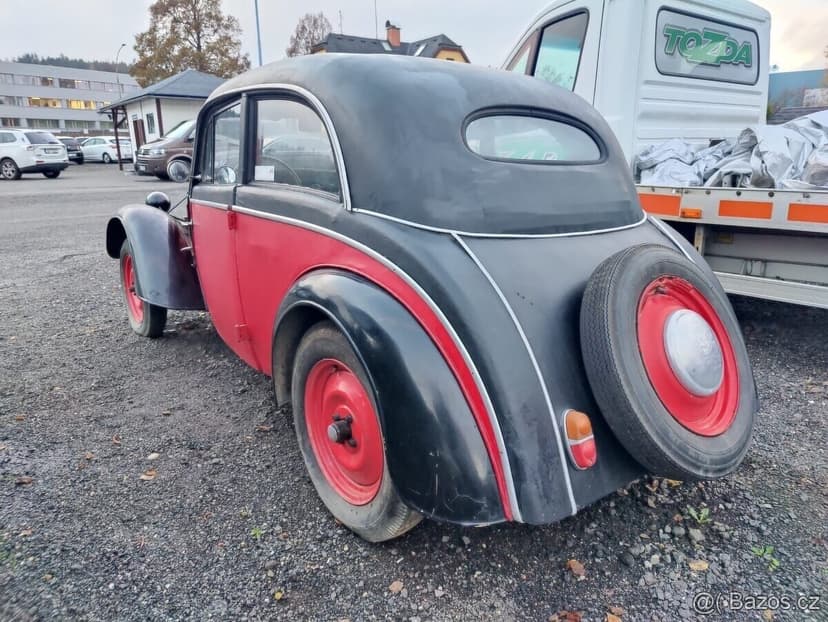 Auto Union DKW F8 Audi Sonderklass Veterán Spěchá