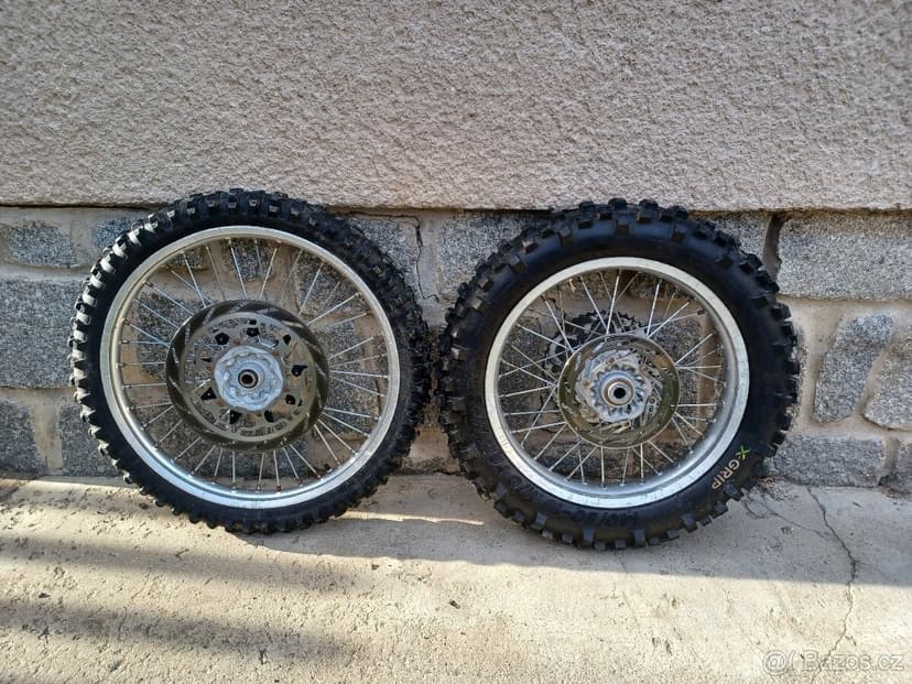 KTM LC4 640 - 620 KOLA, TLUMIČE, PUMPY, BRZDIČE ...