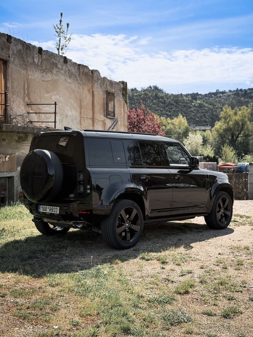Land Rover Defender V8 525 / prodloužená záruka, PPF, DPH