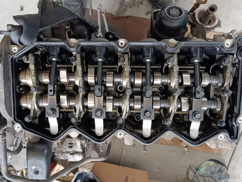 Nissan Navara D22 -motor