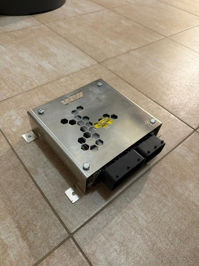 NISSAN PATROL M57 SWAP DRŽÁK ŘÍDÍCÍ JEDNOTKY