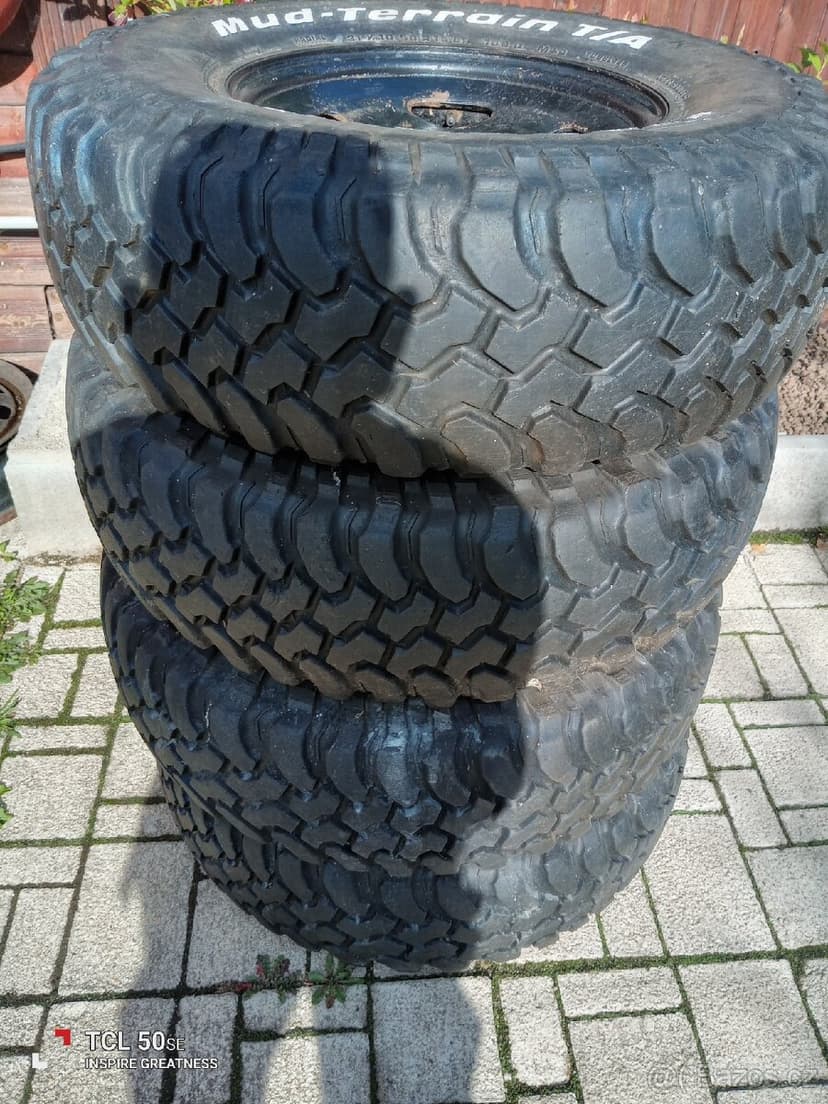 4x disk R15 (6x139,7)+ 4ks pneu 31x10,5xR15.