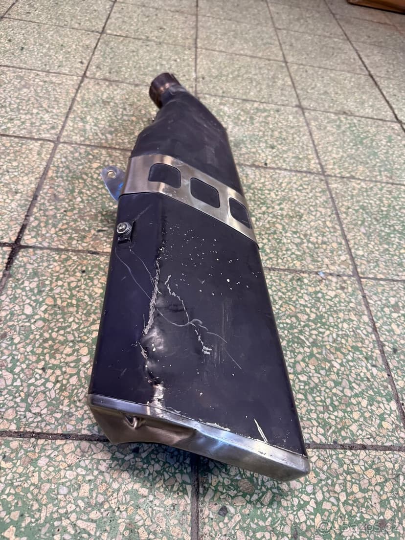 Originální výfuk APRILIA RSV4 1000