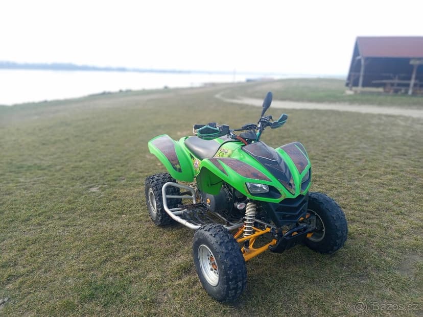 Kawasaki KFX 700 V-force