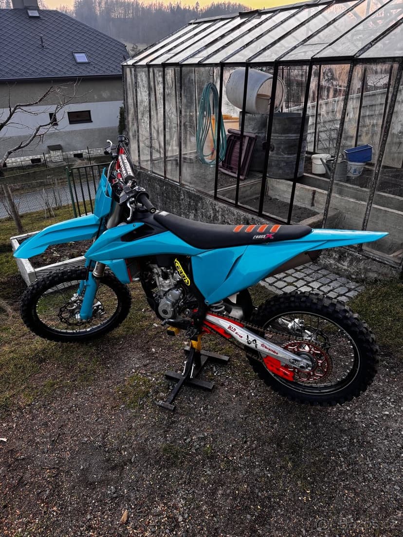 KTM SX-F 250 2019, hezká, startér