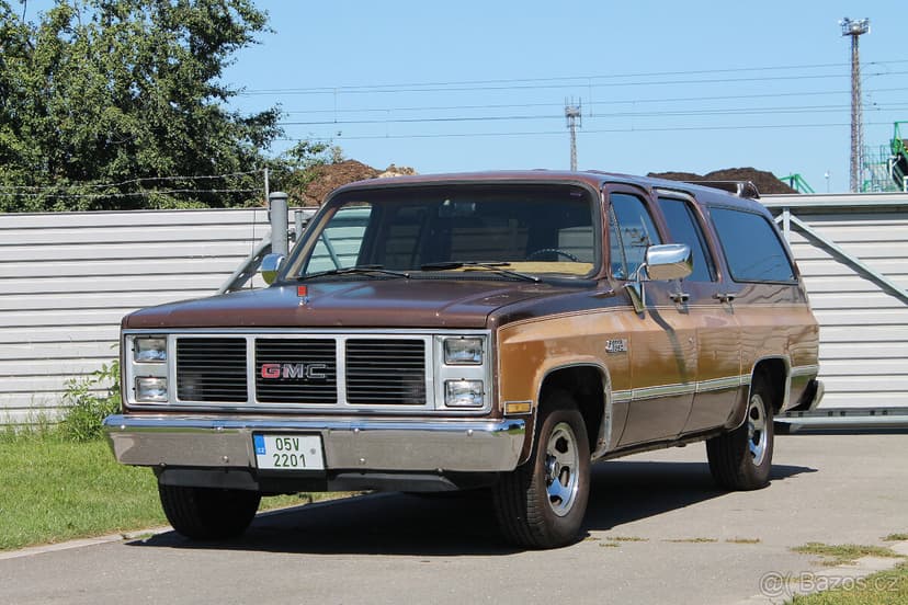 1988 GMC Suburban Sierra Classic 1500 2WD 5.7 V8