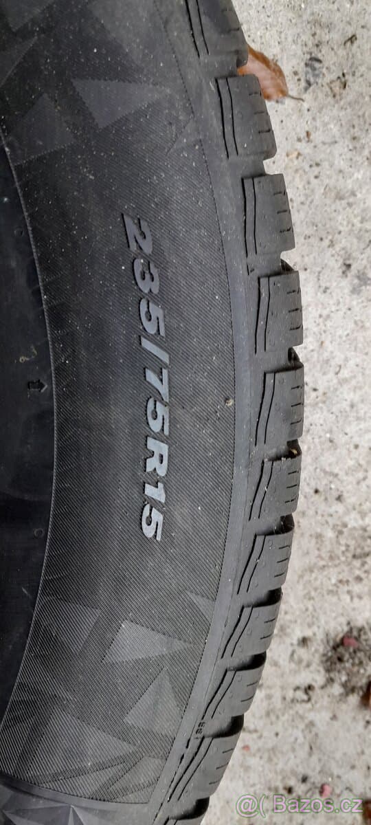 4 xKola 5x139,7  kované disky offroad pneu 235/75 15