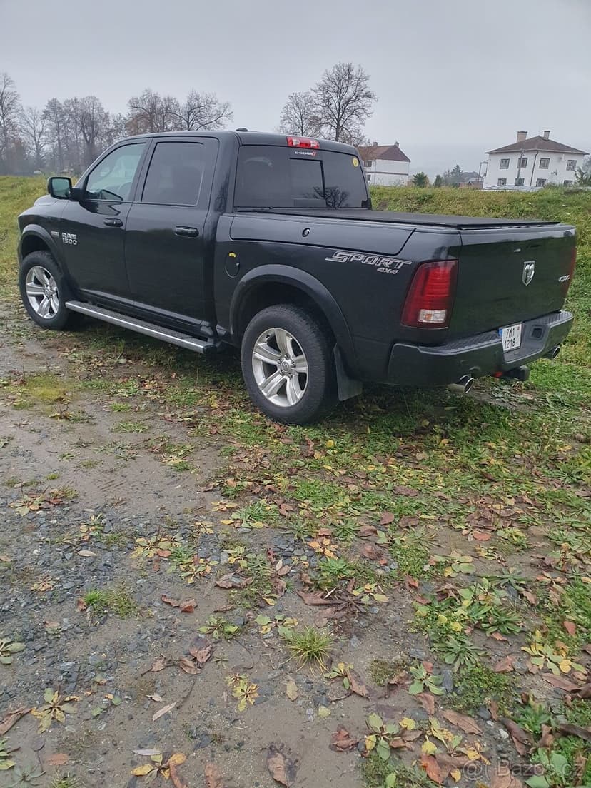 Prodám Dodge ram 1500