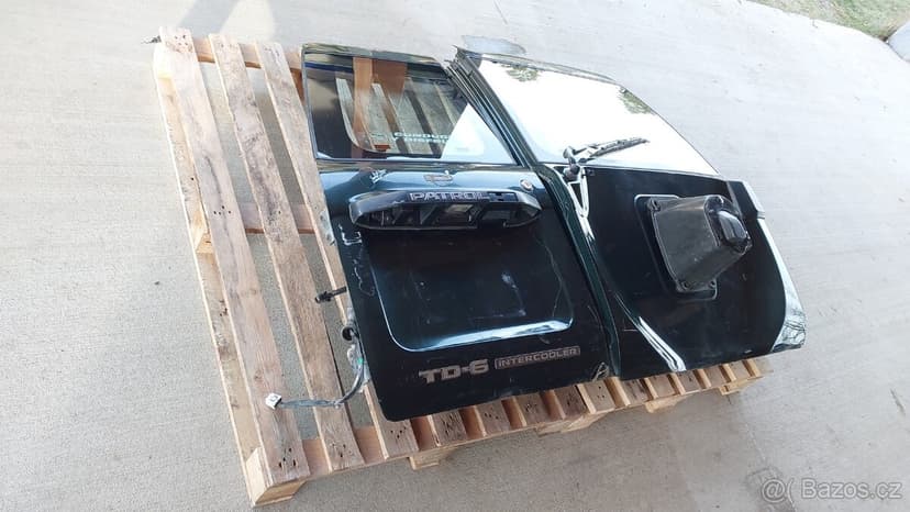 Nissan Patrol GR Y61 – Zadni dveře