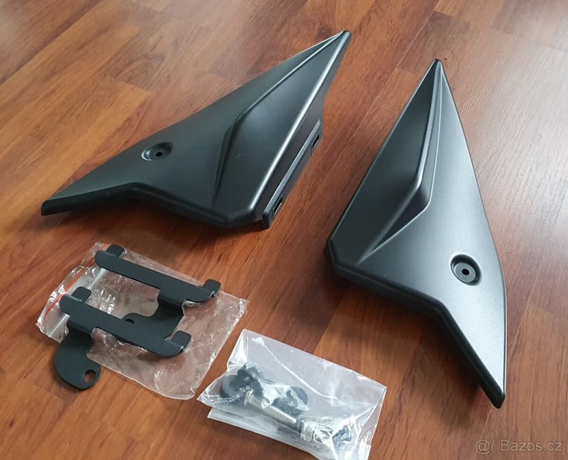 Boční kryt pod sedlo Yamaha MT-09,