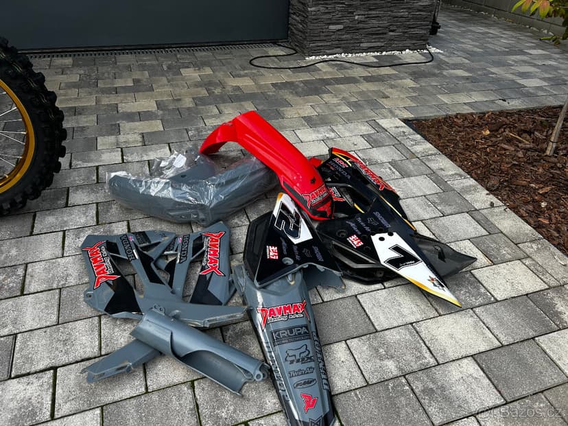 Prodám 2023 Honda CRF450R 50th Anniversary Edition