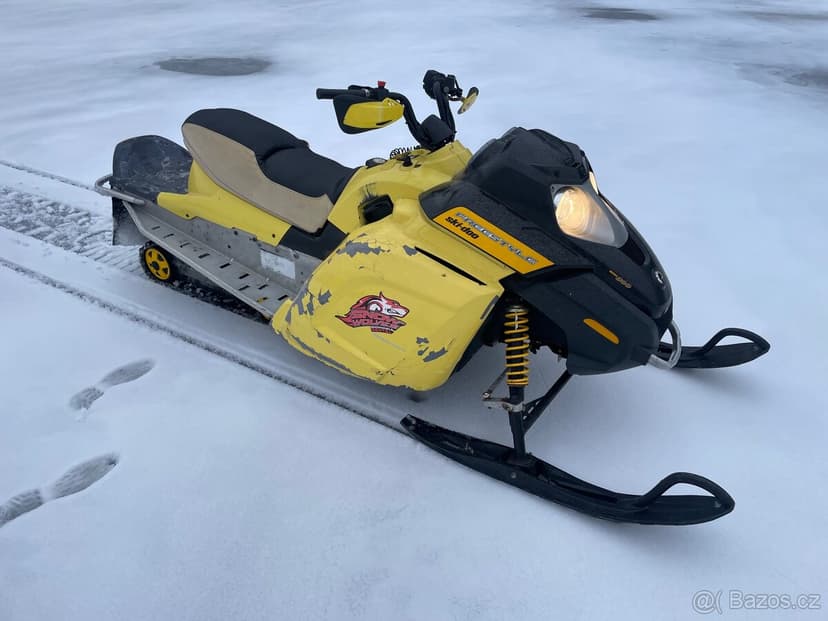 Skidoo freestyle sněžný skůtr ski doo ski-doo