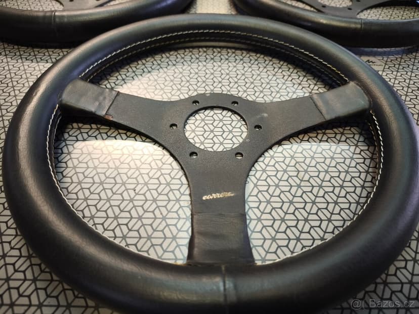 Univerzální 3 ramenné sportovní volanty