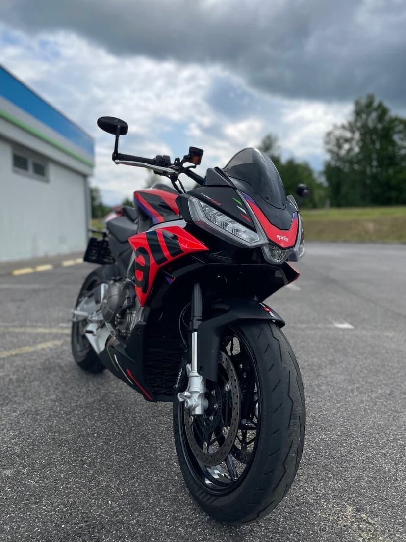 Aprilia Tuono 660 Factory