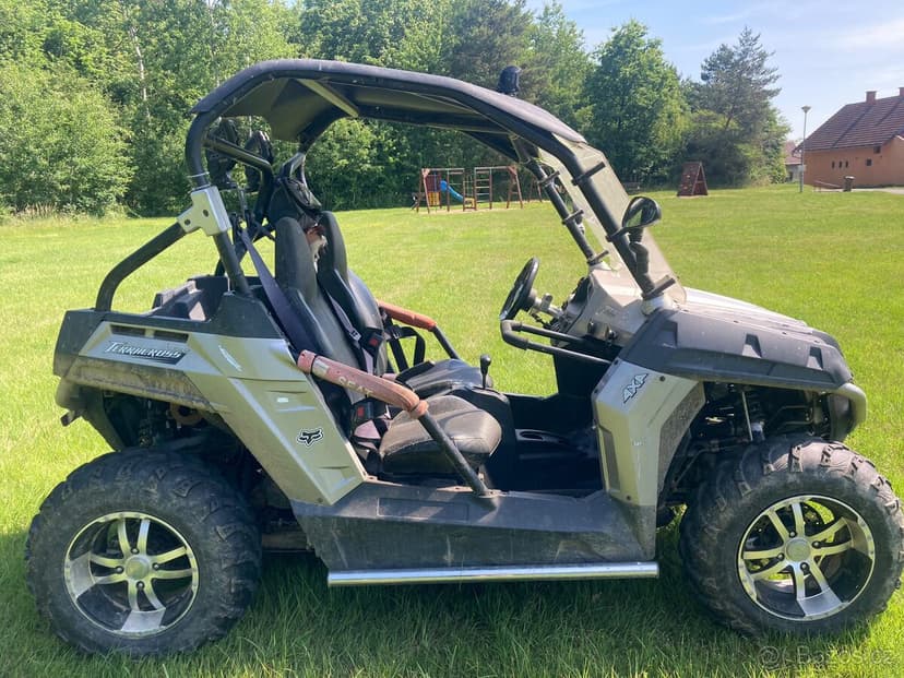 Buggy 4x4 CF MOTO GLADIATOR Z