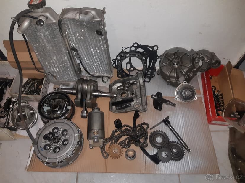 díly motoru Suzuki DRZ400S-SN