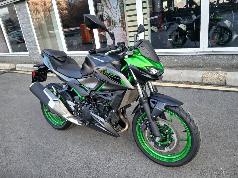 Kawasaki Z 500 SE (2024/8500km)