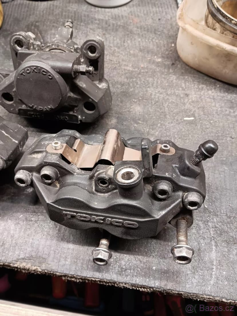 Suzuki gsx-r 750 brzdiče Tokico