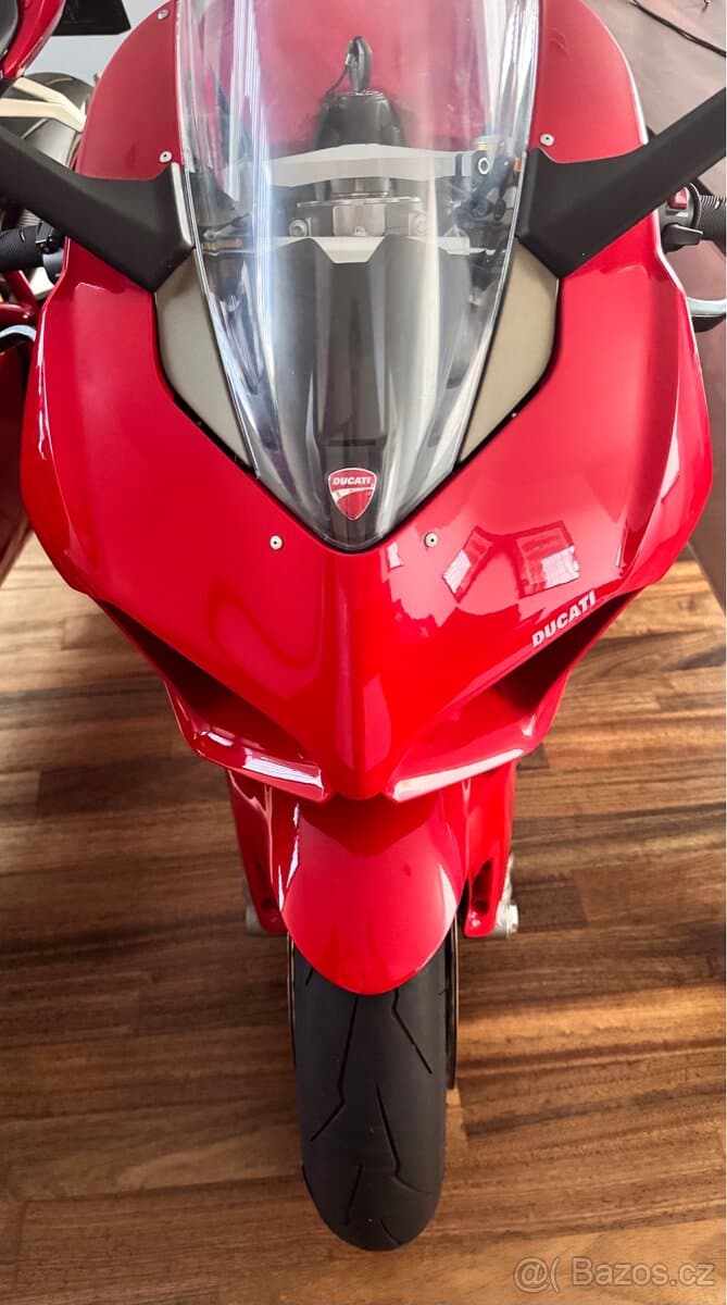 Motorka Ducati PANIGALE V4S