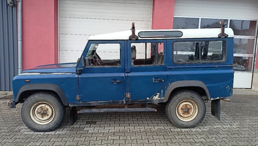 LAND ROVER DEFENDER  110 funkční stroj