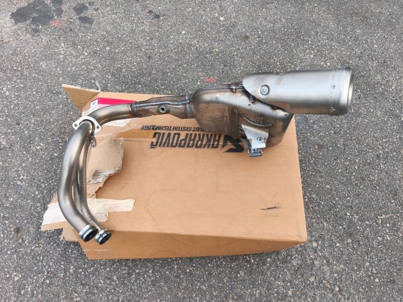 Svody s výfukem Yamaha MT-07