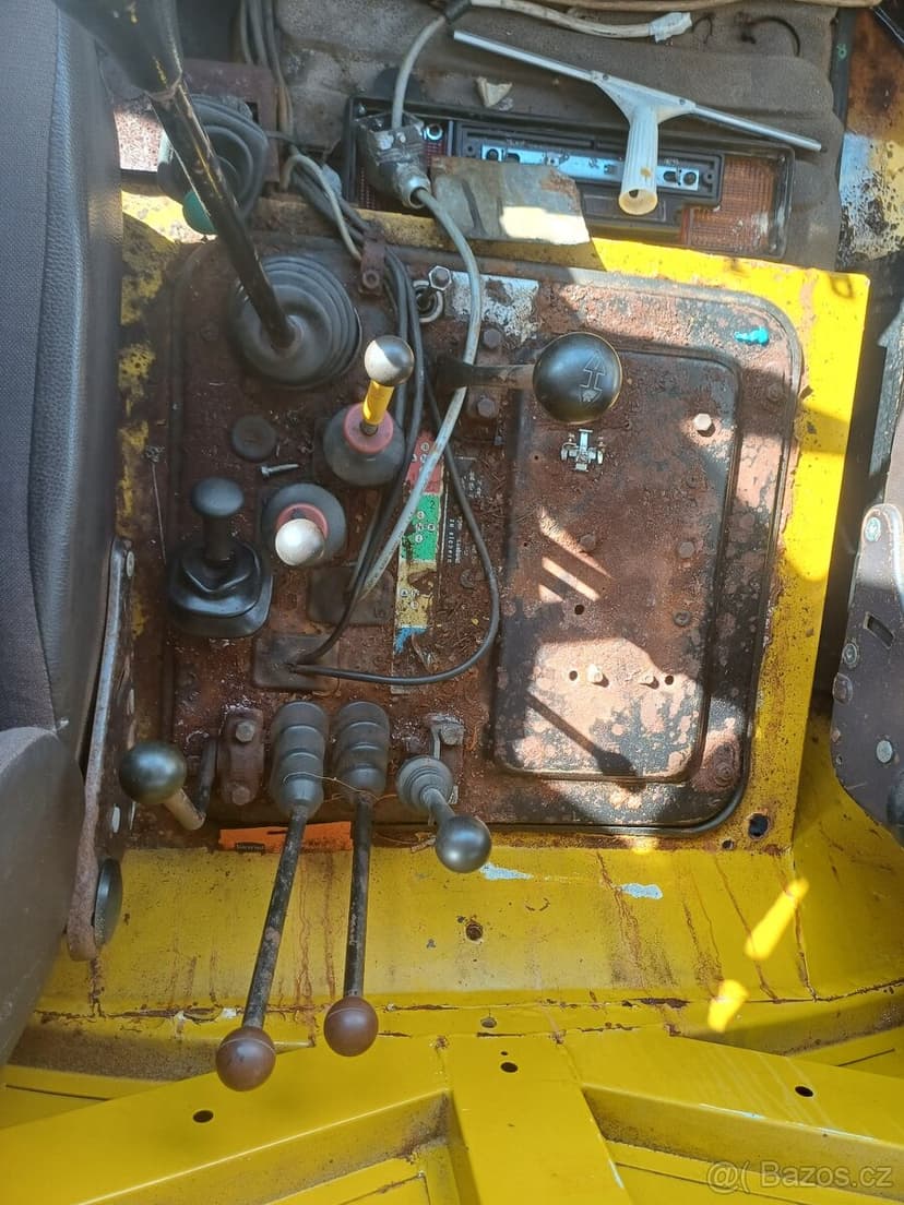 Mercedes Benz Unimog 437, 1750