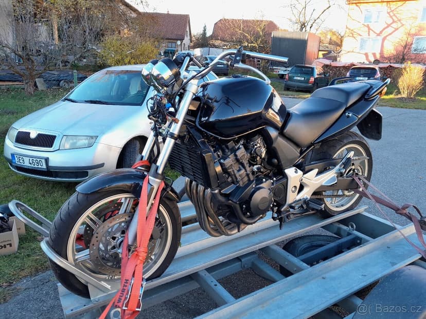 Honda CBF 600 N 2005, rozprodám po dílech