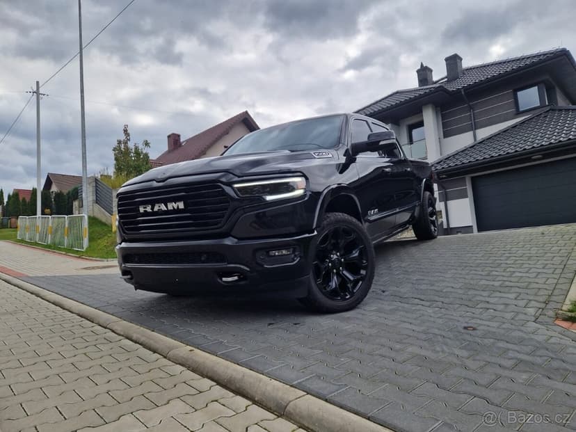 RAM 1500 LIMITED 2020 NEBOURANÝ