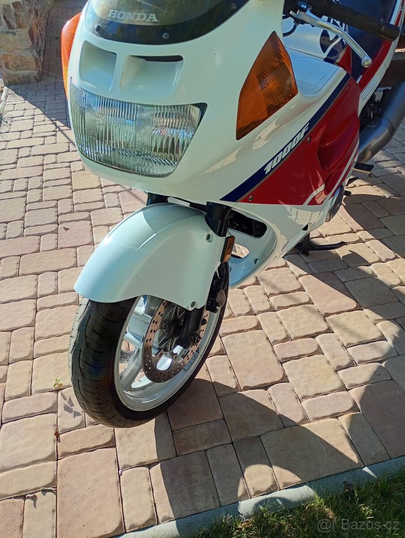 Prodám Honda CBR 1000F, r. v. 1991