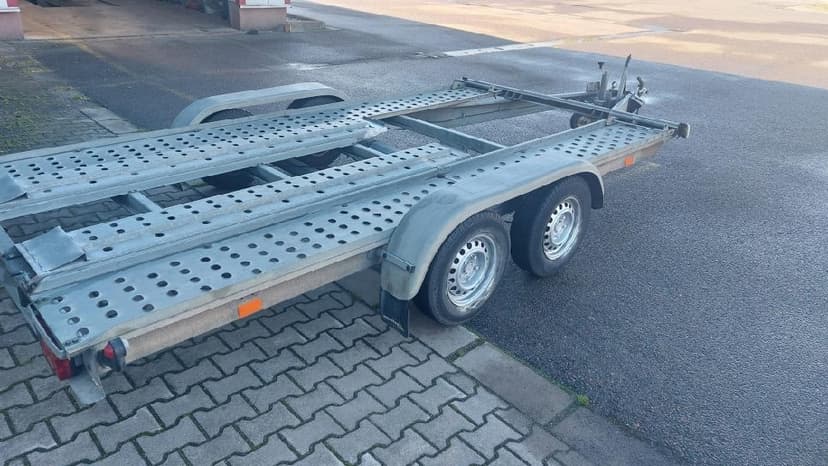 přepravník na auta Agados Puma