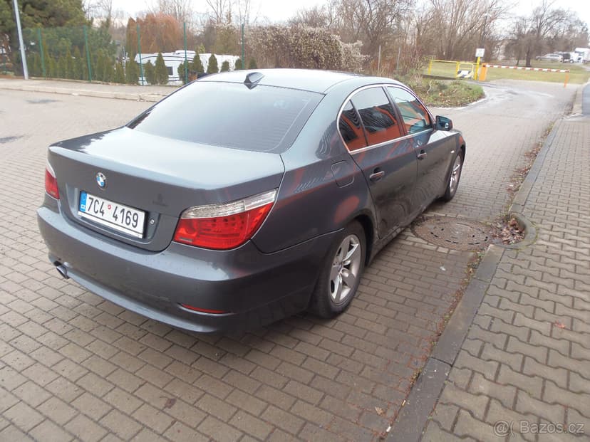 BMW 520 D LCI facelift manuál