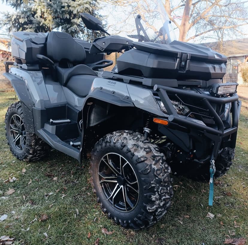 CFMOTO gladiátor X850