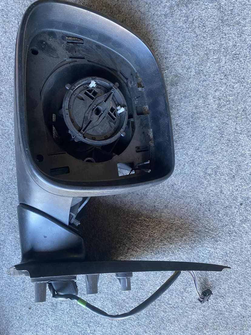 Levé zrcátko VW Amarok 2014-2018