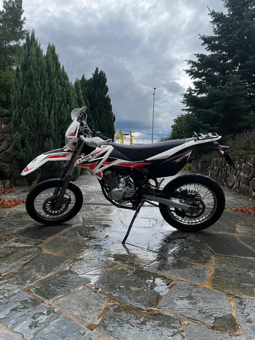 Beta 125 RE - dvě sady kol