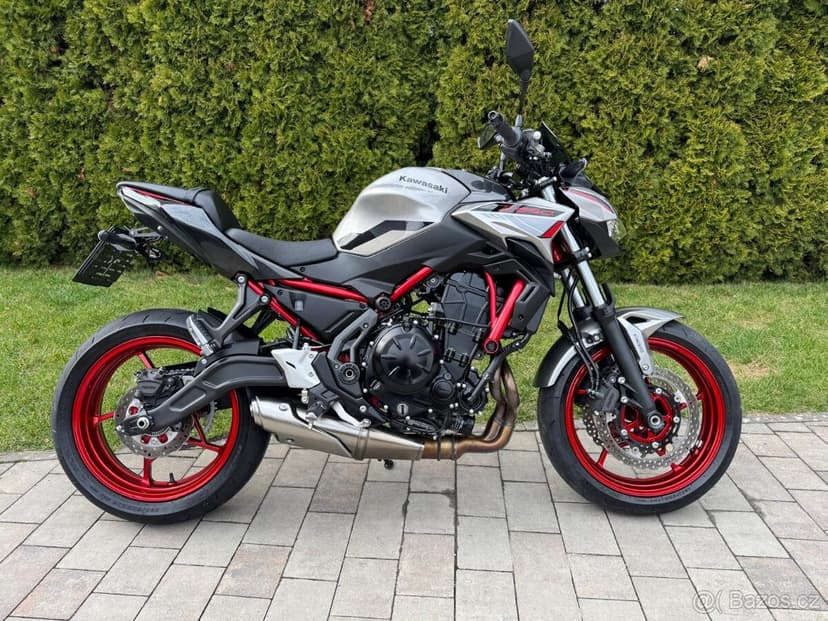 Kawasaki Z650 KTRC 35kW MY24