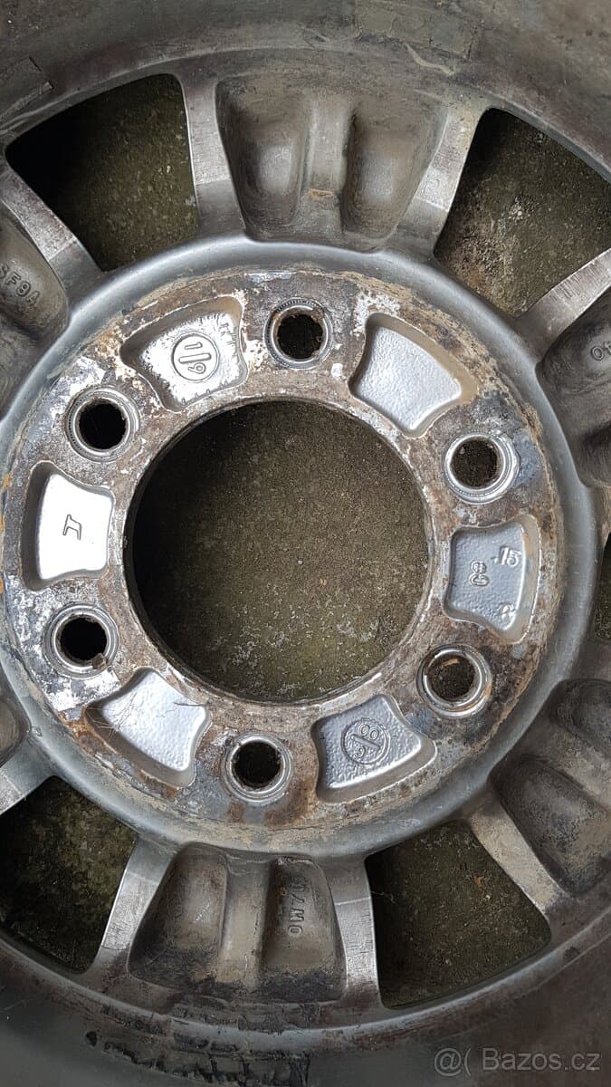 Alu kola orig. Nissan 6x139,7 r15